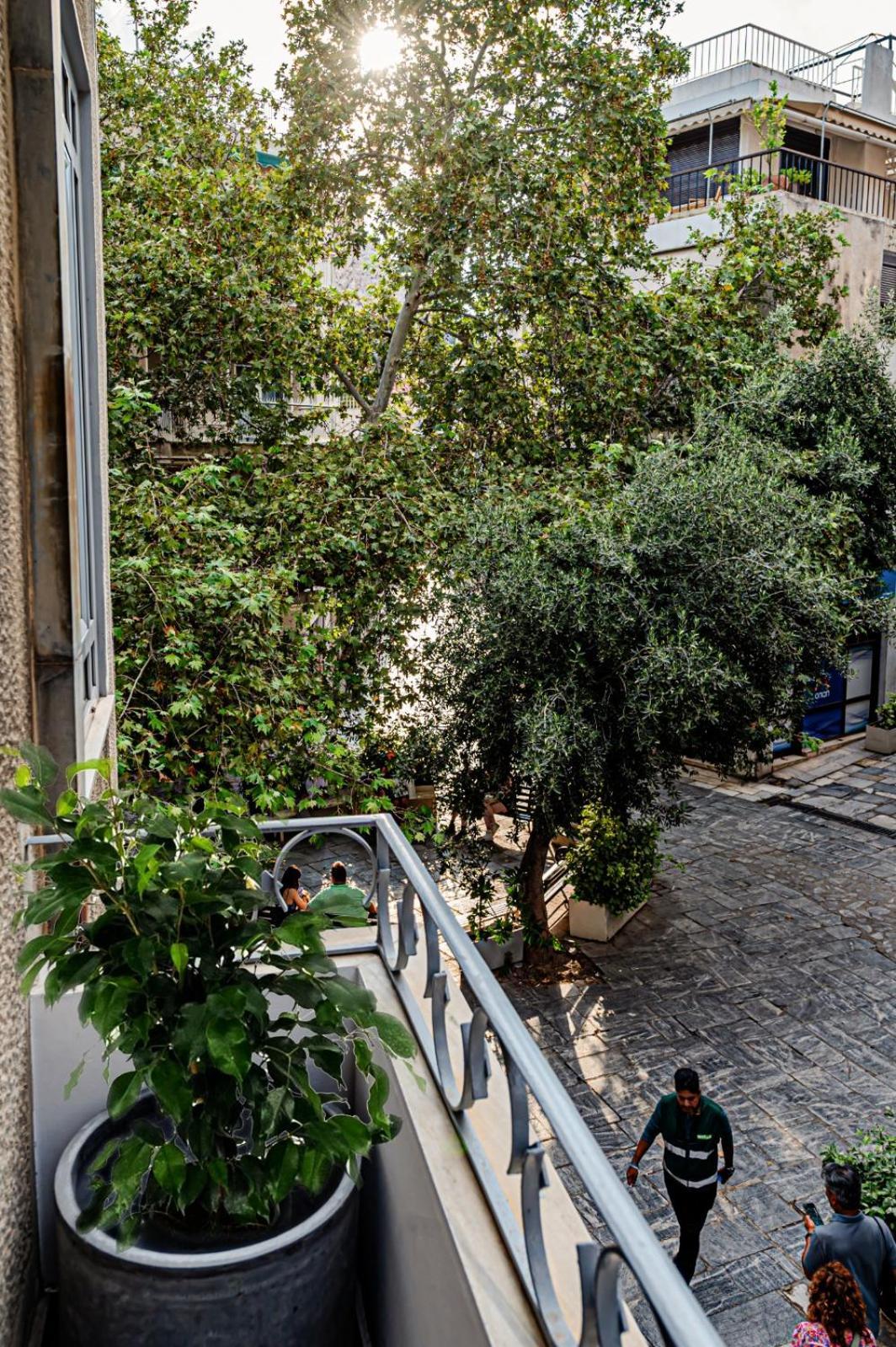 Ferienwohnung Ιkia Plaka - Timeless Elegance In Athen Exterior foto